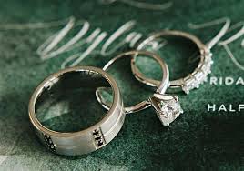 With plenty of time and technological advancements, you can easily advancements in technology have provided so much flexibility to carry out various creative engraving ideas on your wedding band. 50 Unique Men S Wedding Bands
