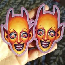 Sasha Lyons's Instagram, Twitter & Facebook