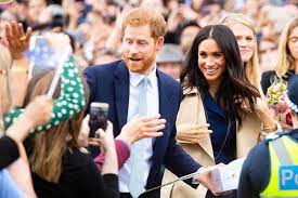 Australian Choir Serenades Prince Harry With His Wedding Song Stand By Me Watch His Reaction Meghan Markle Prince Harry Prince Harry And Meghan Markle Prince Harry