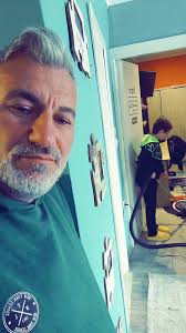 Παιδιά που βοηθούν στις δουλειές του σπιτιού: Μικροί βοηθοί με ανεκτίμητη  αξία