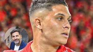 Impactante: una bengala náutica cayó en una tribuna del estadio Centenario 