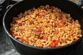 Dutch Oven Spaghetti Recipe Great For Camping Fabulessly Frugal Recipe Dutch Oven Pasta Recipes Recipes Spaghetti Recipes