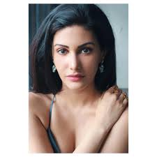 But i'll tell you a secret. Amyra Dastur Hot And Sexy Cleavage Photo Gallery Photos Hd Images Pictures Stills First Look Posters Of Amyra Dastur Hot And Sexy Cleavage Photo Gallery Movie Mallurepost Com