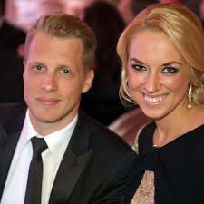 Weitere eckpfeiler im aufgebot von petkovic heißen. Sabine Lisicki Und Oliver Pocher Trennung Des Glamour Paares Eurosport
