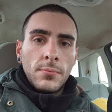 L'interno di un motore Enzo Ferrari: nessuna catena, nessuna cinghia.  Semplicemente uno spettacolo ingegneristico ! Che capolavoro !!!!