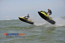 Jetski outfitters brings to life, logical products for the pwc enthusiast to create the ultimate fishing experience. Skipperfox Jetski Mieten Skipperfox Sportboot Vermietung