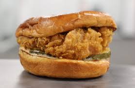 I Ate It So You Don T Have To Popeyes Chicken Sandwich Masslive Com