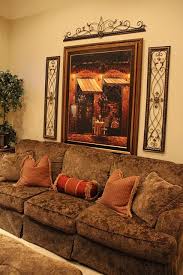 Love The Tuscan Style Living Room Sophisticated And Comfortable Tuscan Wall Decor Tuscan Decorating Tuscany Decor
