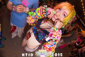 Inside The World Of The Kandi Kids, Dance Music's Most Colorful Subculture  - La Weekly