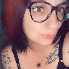 Janelle Benson (@JanelleLBenson)