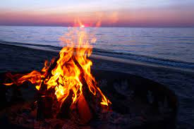6 Simple Steps To Building The Perfect Beach Fire - Premier Firewood Company