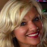 Robin Britton's Instagram, Twitter & Facebook