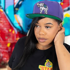 Tracy Moses (@loonatikzz) • Instagram photos and videos