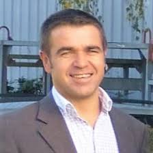 Je suis très heureux de vous annoncer que je commence mon alternance chez  Decathlon , au rayon Cycle ! C'est une super opportunité pour moi  d'apprendre, de partager ma passion pour le