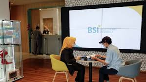 Dec 15, 2020 · susunan lengkap direksi dan komisaris bank syariah indonesia. Jumlah Bank Syariah Di Indonesia Meningkat
