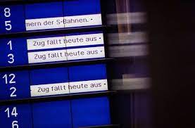 523 kommentare seite 1 von 22 kommentieren. Streik Bei Der Deutschen Bahn Lokfuhrer Kundigen Streik Im Personenverkehr Ab Montag An Wirtschaft Stuttgarter Zeitung