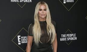 The youngest kardashian sibling showed off her fabulous figure in a white halterneck jumpsuit and dusky pink coat as she reunited with. Khloe Kardashian Soll Tristans Angeblicher Affare Nachrichten Geschickt Haben