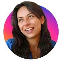 Kimberly Hafner's Instagram, Twitter & Facebook