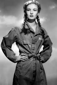 Here's how to get veronica lake's iconic waves. Veronica Lake Old Hollywood Femme Fatale Veronica Lake S Hair History