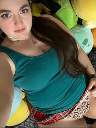 Get Hooked on Lustful Geek - Your Daily Dose of XXX