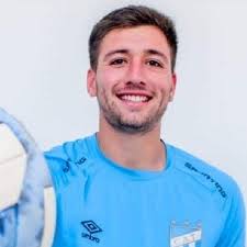 Goleiro argentino morre aos 25 anos; clube homenageia e adia partida