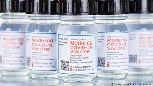 Para proteger la vacuna, moderna envuelve al arnm en burbujas aceitosas hechas de tras la inyección, las partículas de la vacuna chocan con las células, se fusionan con ellas y liberan el arnm. Agencia Europea Autoriza Uso De Vacuna De Moderna Contra El Coronavirus En Adolescentes Coronavirus Dw 23 07 2021