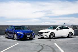 2018 toyota camry sl review: 2018 Toyota Camry Sl 25 Vs Mazda 6 Gt 25 Comparison Review