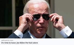 05/29 Mike Luckovich: Not now Jake https://bit.ly/4mAV57f