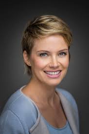 Andrea osvárt news, gossip, photos of andrea osvárt, biography, andrea osvárt boyfriend list 2016. Filmfoszerepeket Jatszott Kulfoldon Osvart Andrea Ezert Koltozott Megis Haza Hazai Sztar Femina