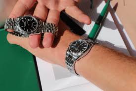 How Do You Manually Wind A Rolex Here S How Millenary Watches