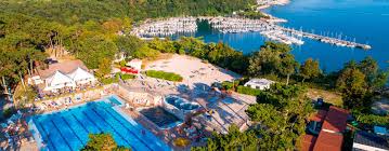 Orari di apertura camping mare e pineta v.le acacie 67, 44029 comacchio numero di telefono indirizzo altre offerte nelle vicinanze guarda ora! Camping Mare Pineta 4 Star Campsite In Trieste Italy