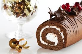20 Beautiful Christmas Cakes To Make For The Holidays Yule Log Recipe Chocolate Yule Log Chocolate Roulade