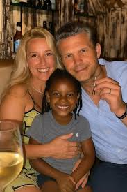 💖 INCREDIBLE STORY: Pete Hegseth and his wife Jennifer Rauchet have just shown the world the true power of love. They flew straight to Texas to adopt a 6-year-old girl left orphaned