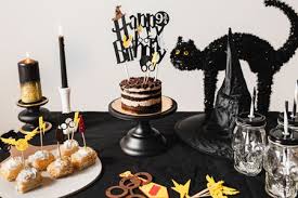 Here's an awesome collection of magic theme child activity ideas, perfect for throwing the coolest ever magic theme party. How To Throw The Ultimate Harry Potter Party