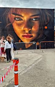 Best portaloo graffiti….GO!