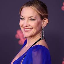 Ash Mauve Hair Color Is Trending for Spring — Photos