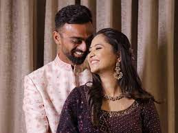 Jaydev unadkat is an indian cricketer who got engaged to rinny on 15 march 2020. Jaydev Unadkat Marriage Pacer Jaydev Unadkat Marries Rini Shares Photo On Social Media Kultejas News