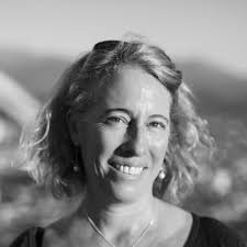 300 000 euros pour une usine de Graphéne Pendant que le moindre livreur de  burgers en moins de 10 minutes va trouver 30 millions Et