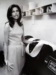 The Southern Sartorialist Mary Tyler Moore Mary Tyler Moore Show Old Tv Shows