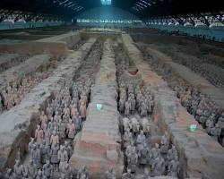Terracotta Askerleri ve Atları Müzesi, Çin resmi