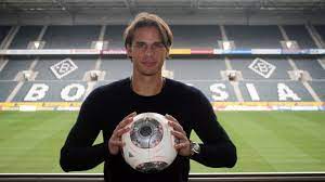Nach dem coup gegen weltmeister frankreich hat der schweizer torwart sommer die herzen auf seiner seite. Bundesliga Gladbach Holt Yann Sommer Borussia Monchengladbach