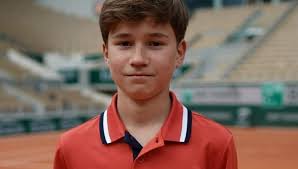 Maybe you would like to learn more about one of these? Mayenne Martin Ramasseur De Balles A Roland Garros Revient Avec Des Souvenirs Incroyables