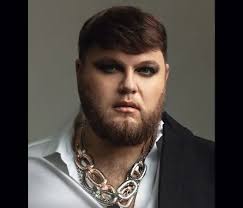 El cantante estuvo en Estados Unidos recientemente, donde grabó con la  producción del dúo San Luis