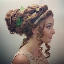 Take a small section of hair from one side of your head. 20 Greek Hairstyles Ideas Greek Hair Hair Styles Goddess Hairstyles