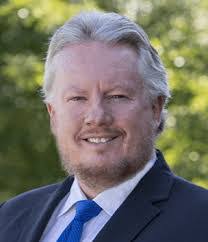 Perry Neal's Instagram, Twitter & Facebook