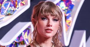 Senators Introduce Bill Against Deepfake Porn After Taylor Swift AI Nudes |  PetaPixel