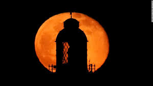 Erfahre, wann der nächste vollmond ist, oder besser gesagt: Vollmond Im Marz 2021 Wann Ist Der Wurm Mond Zu Sehen