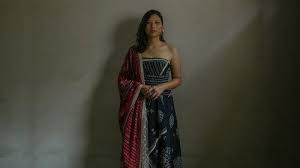 Maybe you would like to learn more about one of these? Syuting Klip Soundtrack Film Kkn Di Desa Penari Danilla Rela Pakai Kemben Agar Menjiwai Halaman All Banjarmasin Post