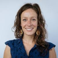 Lynette Lind's Instagram, Twitter & Facebook