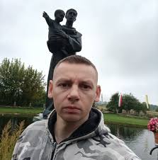 Dzień dobry Właśnie otrzymałam paczkę firmy 4shoes.Nie polecam buty  odbiegają od oryginału!!!